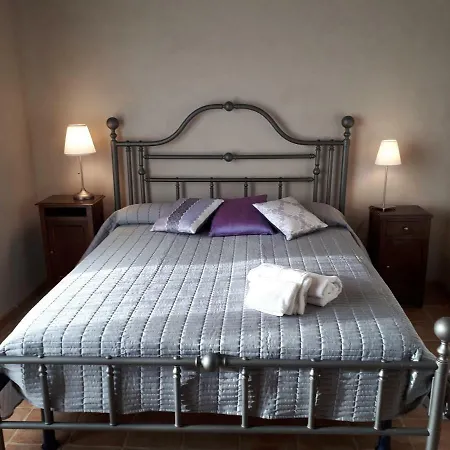 Πανσιόν Cascina Giulia La Morra